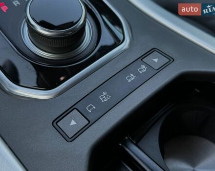 Серый Ленд Ровер Рендж Ровер Эвок, объемом двигателя 2 л и пробегом 130 тыс. км за 23900 $, фото 63 на Automoto.ua