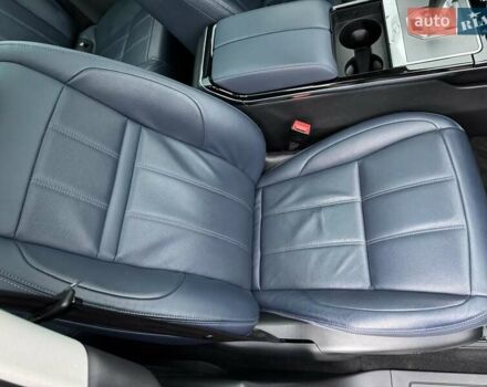 Серый Ленд Ровер Рендж Ровер Эвок, объемом двигателя 2 л и пробегом 83 тыс. км за 34990 $, фото 43 на Automoto.ua