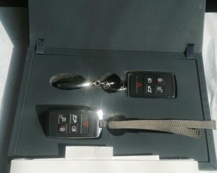 Серый Ленд Ровер Рендж Ровер Эвок, объемом двигателя 2 л и пробегом 26 тыс. км за 39900 $, фото 7 на Automoto.ua