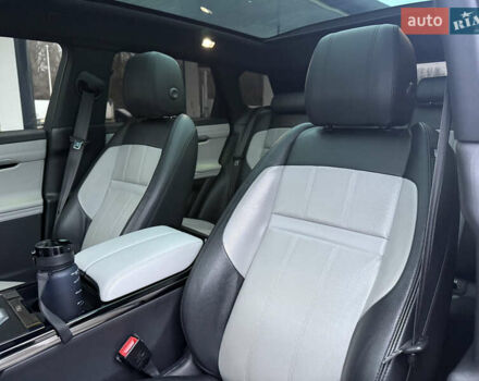 Сірий Ленд Ровер Рендж Ровер Евок, об'ємом двигуна 2 л та пробігом 161 тис. км за 29999 $, фото 15 на Automoto.ua