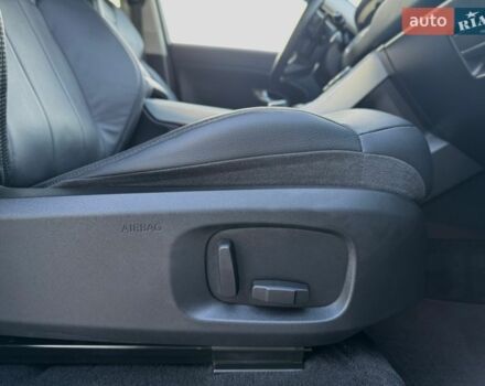 Серый Ленд Ровер Рендж Ровер Эвок, объемом двигателя 2 л и пробегом 130 тыс. км за 23900 $, фото 72 на Automoto.ua