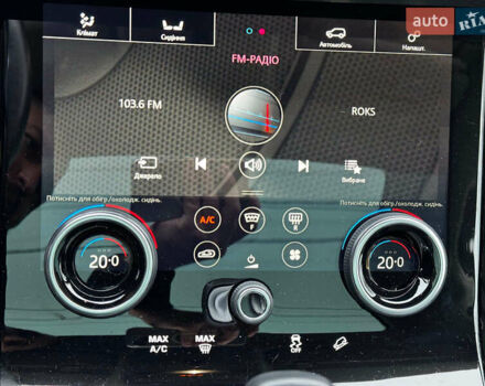 Сірий Ленд Ровер Рендж Ровер Евок, об'ємом двигуна 2 л та пробігом 65 тис. км за 28000 $, фото 40 на Automoto.ua