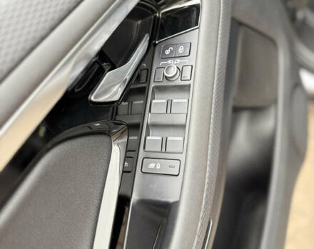 Серый Ленд Ровер Рендж Ровер Эвок, объемом двигателя 2 л и пробегом 120 тыс. км за 35000 $, фото 20 на Automoto.ua