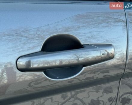 Серый Ленд Ровер Рендж Ровер Эвок, объемом двигателя 2 л и пробегом 130 тыс. км за 23900 $, фото 20 на Automoto.ua