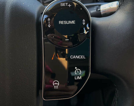 Сірий Ленд Ровер Рендж Ровер Евок, об'ємом двигуна 2 л та пробігом 39 тис. км за 38700 $, фото 26 на Automoto.ua