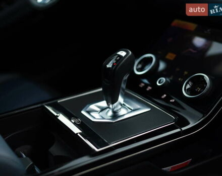 Ленд Ровер Рендж Ровер Эвок 2020 в Киеве на Automoto.ua Серый Ленд Ровер Рендж Ровер Эвок, объемом двигателя 2 л и пробегом 38 тыс. км за 46500 $, фото 11 на Automoto.ua