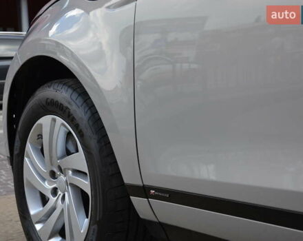 Серый Ленд Ровер Рендж Ровер Эвок, объемом двигателя 2 л и пробегом 48 тыс. км за 33800 $, фото 10 на Automoto.ua