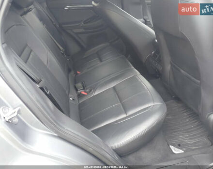 Серый Ленд Ровер Рендж Ровер Эвок, объемом двигателя 2 л и пробегом 85 тыс. км за 14300 $, фото 5 на Automoto.ua