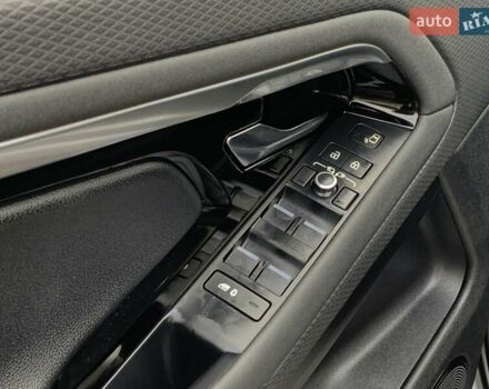 Серый Ленд Ровер Рендж Ровер Эвок, объемом двигателя 2 л и пробегом 180 тыс. км за 35555 $, фото 42 на Automoto.ua