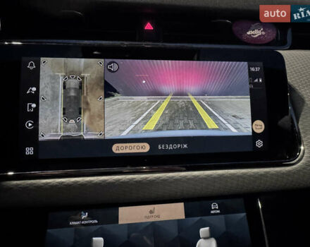 Серый Ленд Ровер Рендж Ровер Эвок, объемом двигателя 2 л и пробегом 66 тыс. км за 44000 $, фото 7 на Automoto.ua