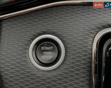 Серый Ленд Ровер Рендж Ровер Эвок, объемом двигателя 2 л и пробегом 180 тыс. км за 35555 $, фото 52 на Automoto.ua