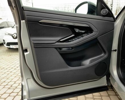 Серый Ленд Ровер Рендж Ровер Эвок, объемом двигателя 2 л и пробегом 180 тыс. км за 35555 $, фото 9 на Automoto.ua