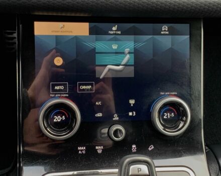 Серый Ленд Ровер Рендж Ровер Эвок, объемом двигателя 2 л и пробегом 180 тыс. км за 34555 $, фото 23 на Automoto.ua