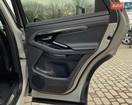 Серый Ленд Ровер Рендж Ровер Эвок, объемом двигателя 2 л и пробегом 180 тыс. км за 35555 $, фото 33 на Automoto.ua