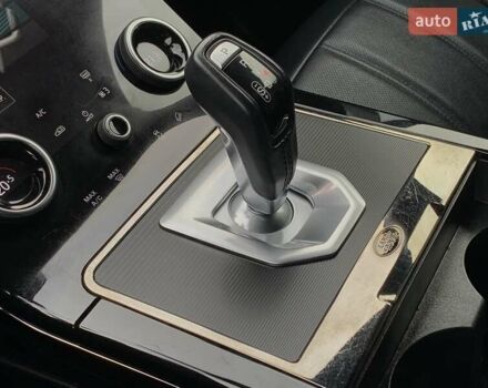 Серый Ленд Ровер Рендж Ровер Эвок, объемом двигателя 2 л и пробегом 180 тыс. км за 35555 $, фото 53 на Automoto.ua