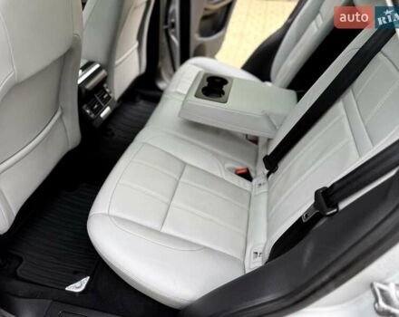 Серый Ленд Ровер Рендж Ровер Эвок, объемом двигателя 2 л и пробегом 65 тыс. км за 42700 $, фото 44 на Automoto.ua