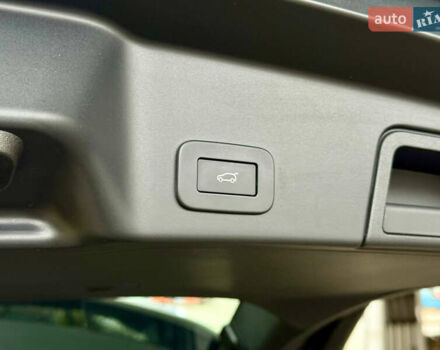 Сірий Ленд Ровер Рендж Ровер Евок, об'ємом двигуна 1.5 л та пробігом 28 тис. км за 39500 $, фото 32 на Automoto.ua