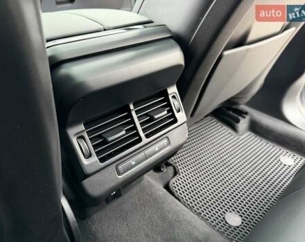 Серый Ленд Ровер Рендж Ровер Эвок, объемом двигателя 2 л и пробегом 37 тыс. км за 47999 $, фото 95 на Automoto.ua