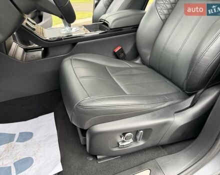 Серый Ленд Ровер Рендж Ровер Эвок, объемом двигателя 2 л и пробегом 37 тыс. км за 47999 $, фото 66 на Automoto.ua