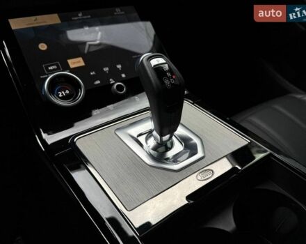 Серый Ленд Ровер Рендж Ровер Эвок, объемом двигателя 2 л и пробегом 9 тыс. км за 49990 $, фото 18 на Automoto.ua