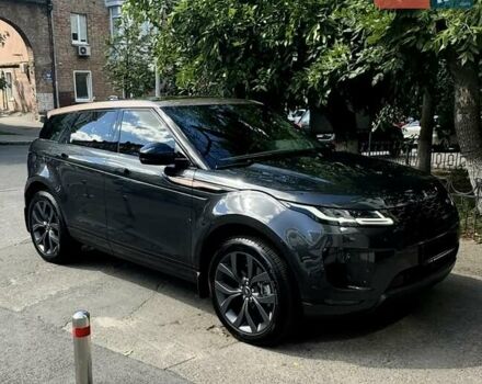 Ленд Ровер Рендж Ровер Эвок 2022 в Киеве на Automoto.ua Серый Ленд Ровер Рендж Ровер Эвок, объемом двигателя 2 л и пробегом 7 тыс. км за 49900 $, фото 2 на Automoto.ua