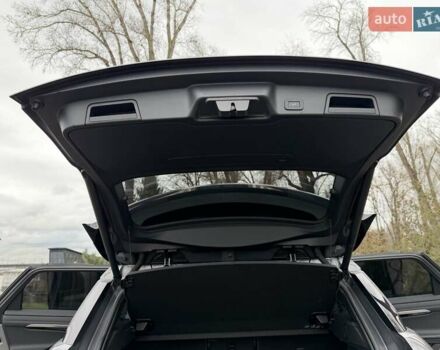 Серый Ленд Ровер Рендж Ровер Эвок, объемом двигателя 2 л и пробегом 37 тыс. км за 47999 $, фото 126 на Automoto.ua