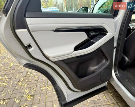 Сірий Ленд Ровер Рендж Ровер Евок, об'ємом двигуна 1.5 л та пробігом 28 тис. км за 39500 $, фото 26 на Automoto.ua