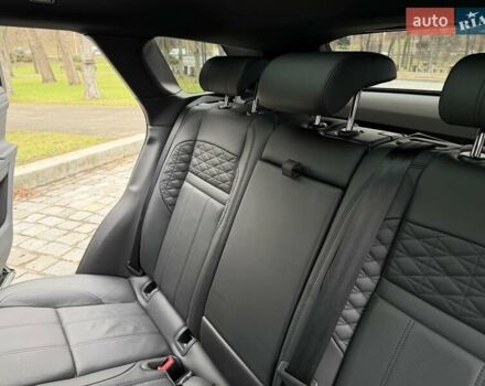 Серый Ленд Ровер Рендж Ровер Эвок, объемом двигателя 2 л и пробегом 37 тыс. км за 47999 $, фото 92 на Automoto.ua