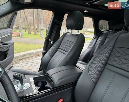 Серый Ленд Ровер Рендж Ровер Эвок, объемом двигателя 2 л и пробегом 37 тыс. км за 47999 $, фото 68 на Automoto.ua