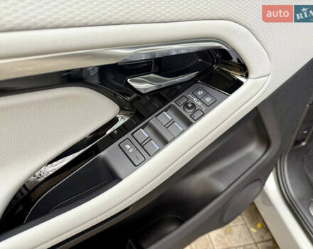 Сірий Ленд Ровер Рендж Ровер Евок, об'ємом двигуна 1.5 л та пробігом 28 тис. км за 39500 $, фото 23 на Automoto.ua