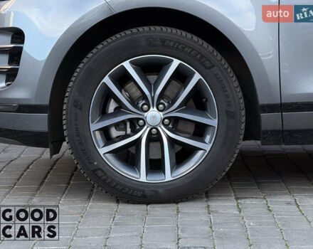 Сірий Ленд Ровер Рендж Ровер Евок, об'ємом двигуна 2 л та пробігом 36 тис. км за 54000 $, фото 13 на Automoto.ua