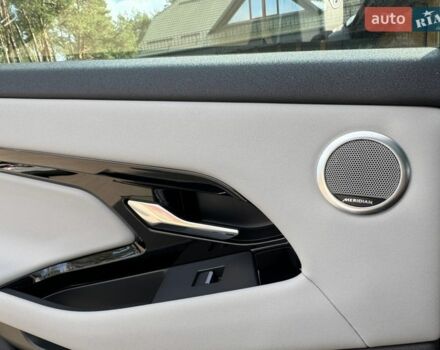 Сірий Ленд Ровер Рендж Ровер Евок, об'ємом двигуна 2 л та пробігом 25 тис. км за 54900 $, фото 28 на Automoto.ua