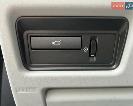 Синий Ленд Ровер Рендж Ровер Эвок, объемом двигателя 2 л и пробегом 198 тыс. км за 11200 $, фото 51 на Automoto.ua