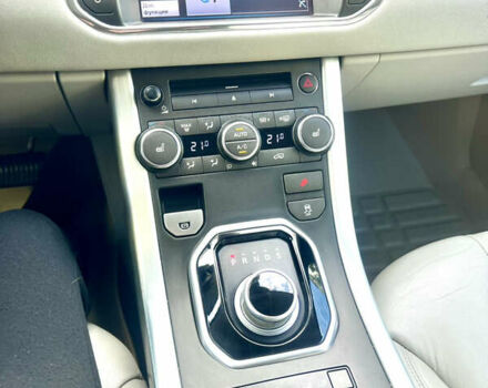 Синий Ленд Ровер Рендж Ровер Эвок, объемом двигателя 2.18 л и пробегом 197 тыс. км за 17200 $, фото 19 на Automoto.ua