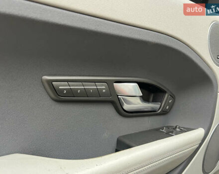 Синий Ленд Ровер Рендж Ровер Эвок, объемом двигателя 2 л и пробегом 198 тыс. км за 11200 $, фото 46 на Automoto.ua