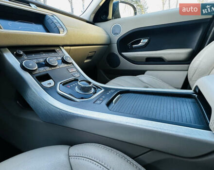 Синий Ленд Ровер Рендж Ровер Эвок, объемом двигателя 2 л и пробегом 156 тыс. км за 16000 $, фото 44 на Automoto.ua