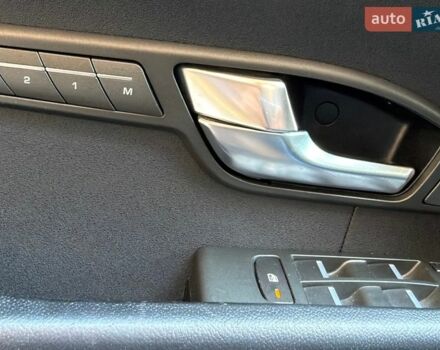 Синій Ленд Ровер Рендж Ровер Евок, об'ємом двигуна 2.18 л та пробігом 178 тис. км за 15900 $, фото 74 на Automoto.ua