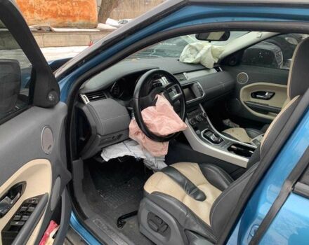 Синий Ленд Ровер Рендж Ровер Эвок, объемом двигателя 2.2 л и пробегом 100 тыс. км за 6700 $, фото 5 на Automoto.ua