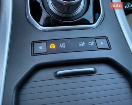 Синій Ленд Ровер Рендж Ровер Евок, об'ємом двигуна 2 л та пробігом 116 тис. км за 13999 $, фото 81 на Automoto.ua