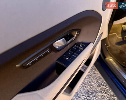 Синий Ленд Ровер Рендж Ровер Эвок, объемом двигателя 2 л и пробегом 119 тыс. км за 15999 $, фото 46 на Automoto.ua