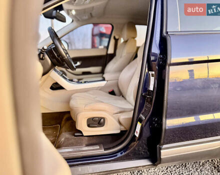 Синий Ленд Ровер Рендж Ровер Эвок, объемом двигателя 2 л и пробегом 119 тыс. км за 15999 $, фото 49 на Automoto.ua