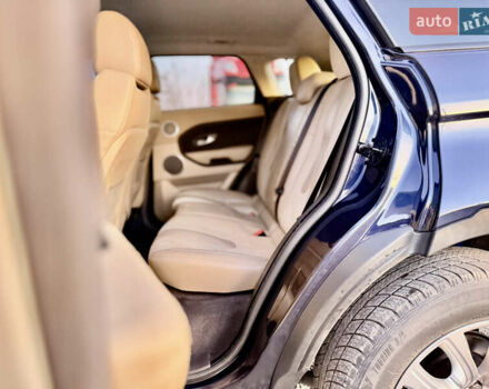 Синий Ленд Ровер Рендж Ровер Эвок, объемом двигателя 2 л и пробегом 119 тыс. км за 15999 $, фото 53 на Automoto.ua