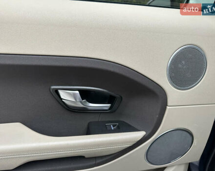 Синій Ленд Ровер Рендж Ровер Евок, об'ємом двигуна 2 л та пробігом 178 тис. км за 16299 $, фото 25 на Automoto.ua