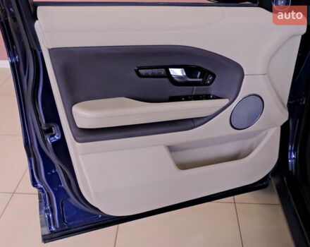 Синій Ленд Ровер Рендж Ровер Евок, об'ємом двигуна 2 л та пробігом 83 тис. км за 17900 $, фото 25 на Automoto.ua