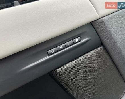 Синій Ленд Ровер Рендж Ровер Евок, об'ємом двигуна 2 л та пробігом 21 тис. км за 59556 $, фото 11 на Automoto.ua