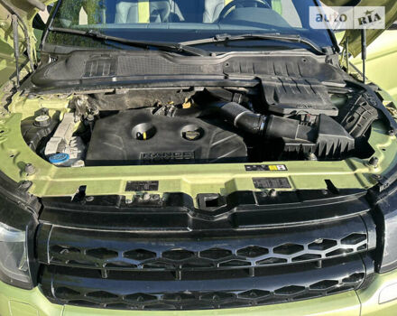 Зелений Ленд Ровер Рендж Ровер Евок, об'ємом двигуна 2 л та пробігом 120 тис. км за 16500 $, фото 59 на Automoto.ua