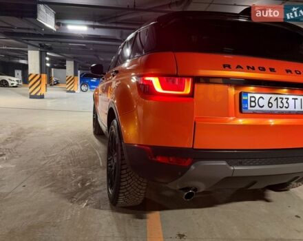 Помаранчевий Ленд Ровер Рендж Ровер Евок, об'ємом двигуна 2 л та пробігом 128 тис. км за 15000 $, фото 6 на Automoto.ua