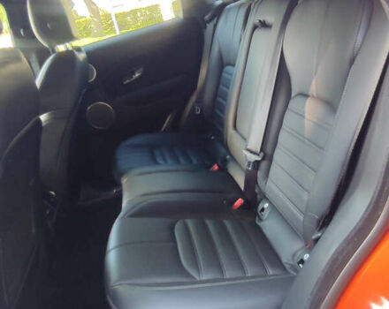 Помаранчевий Ленд Ровер Рендж Ровер Евок, об'ємом двигуна 2 л та пробігом 90 тис. км за 25950 $, фото 20 на Automoto.ua