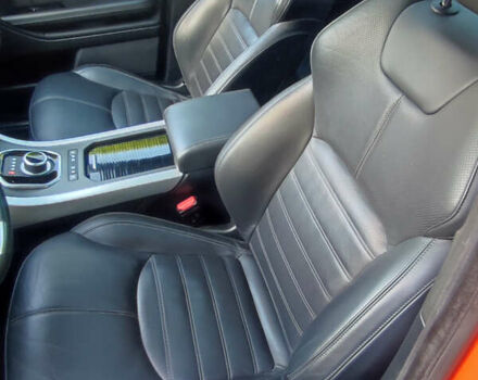 Помаранчевий Ленд Ровер Рендж Ровер Евок, об'ємом двигуна 2 л та пробігом 90 тис. км за 25950 $, фото 14 на Automoto.ua