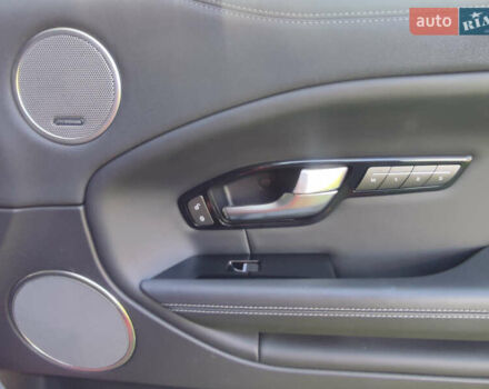 Помаранчевий Ленд Ровер Рендж Ровер Евок, об'ємом двигуна 2 л та пробігом 90 тис. км за 25950 $, фото 26 на Automoto.ua